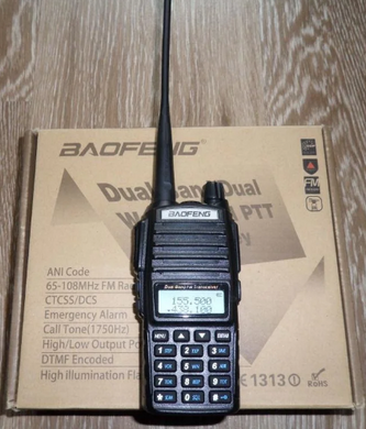 Комплект рації Baofeng UV-82, 1 шт., дальність до 10 км, з навушниками